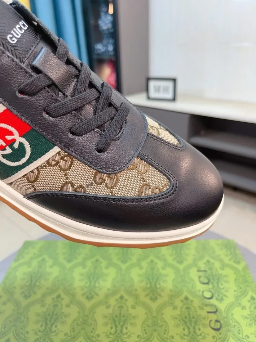 Men's shoes 💰420🌹🌹GUCCI [Gucci] New high-end brand of men's shoes, the latest fashionable casual men's shoes, trendy and versatile, relaxed and sporty style, uppers imported from Italy, first-layer cowhide, genuine leather lining, and ultra-fine workmanship. Original personalized fashionable rubber wear-resistant outsole, light and comfortable on the foot, size 38-44